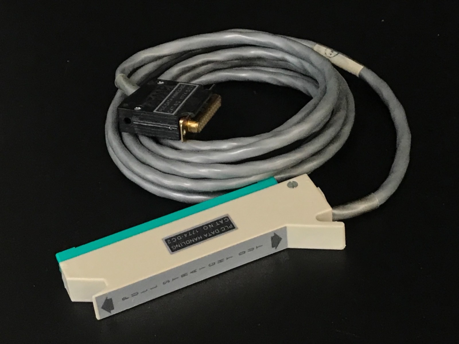 Used ALLEN BRADLEY 1774-DC2 PLC DATA HANDLING INTERCONNECT CABLE 10FT