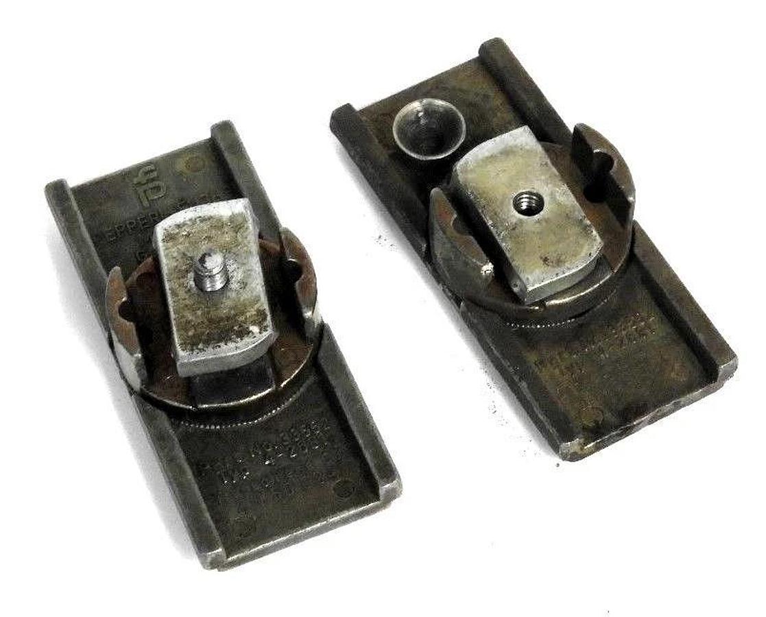 Used LOT OF 2 PEPPERL + FUCHS 33552 4-2681 MOUNTING BRACKETS 3355242681
