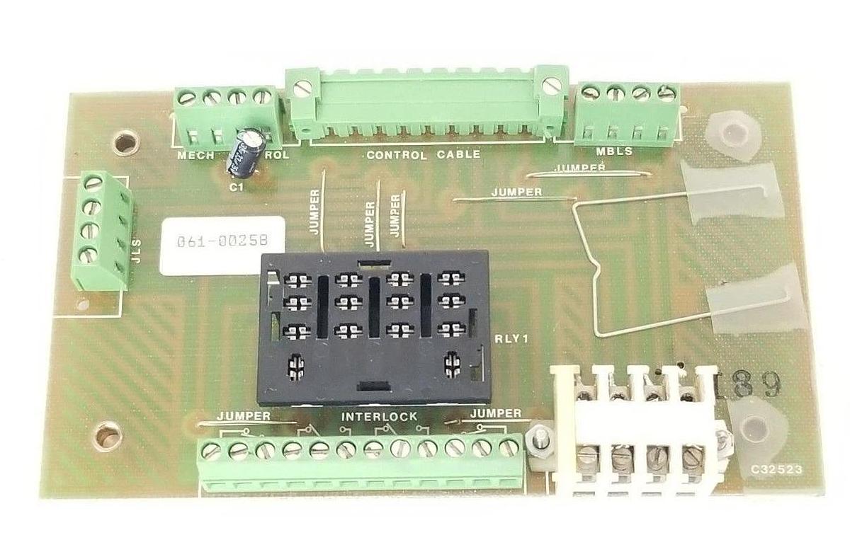 Used GENERIC C-061-00258 BOARD C32523, C32423A, C06100258