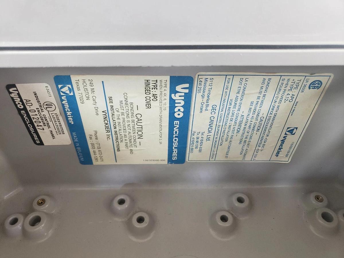 Used VYNCKIER VYNCO TYPE APO HINGED COVER ENCLOSURE, TYPE 4,12, AD-012047, EIT # 6004