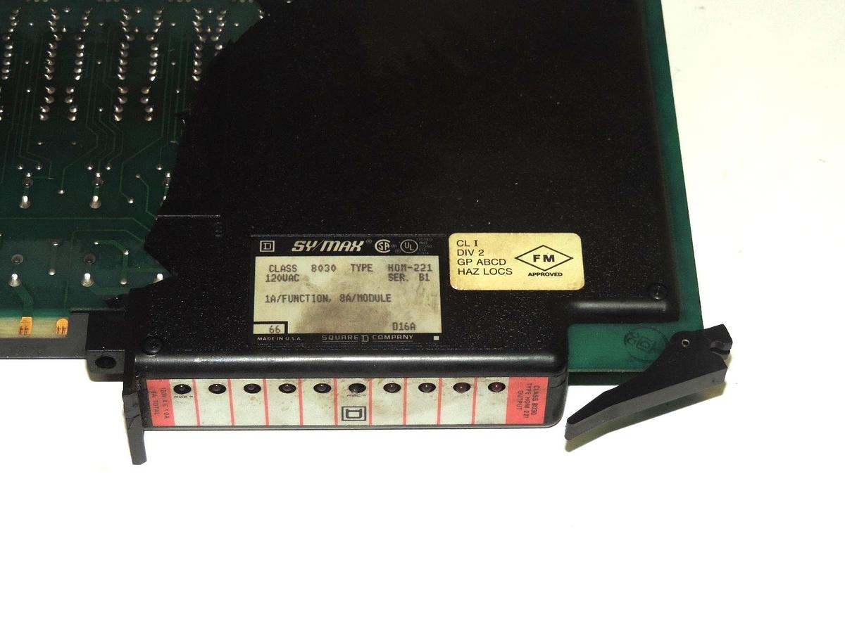 Used SQUARE D SY/MAX 8030-HOM-221 OUTPUT MODULE 8030HOM221 SERIES B1 (CRACKED)