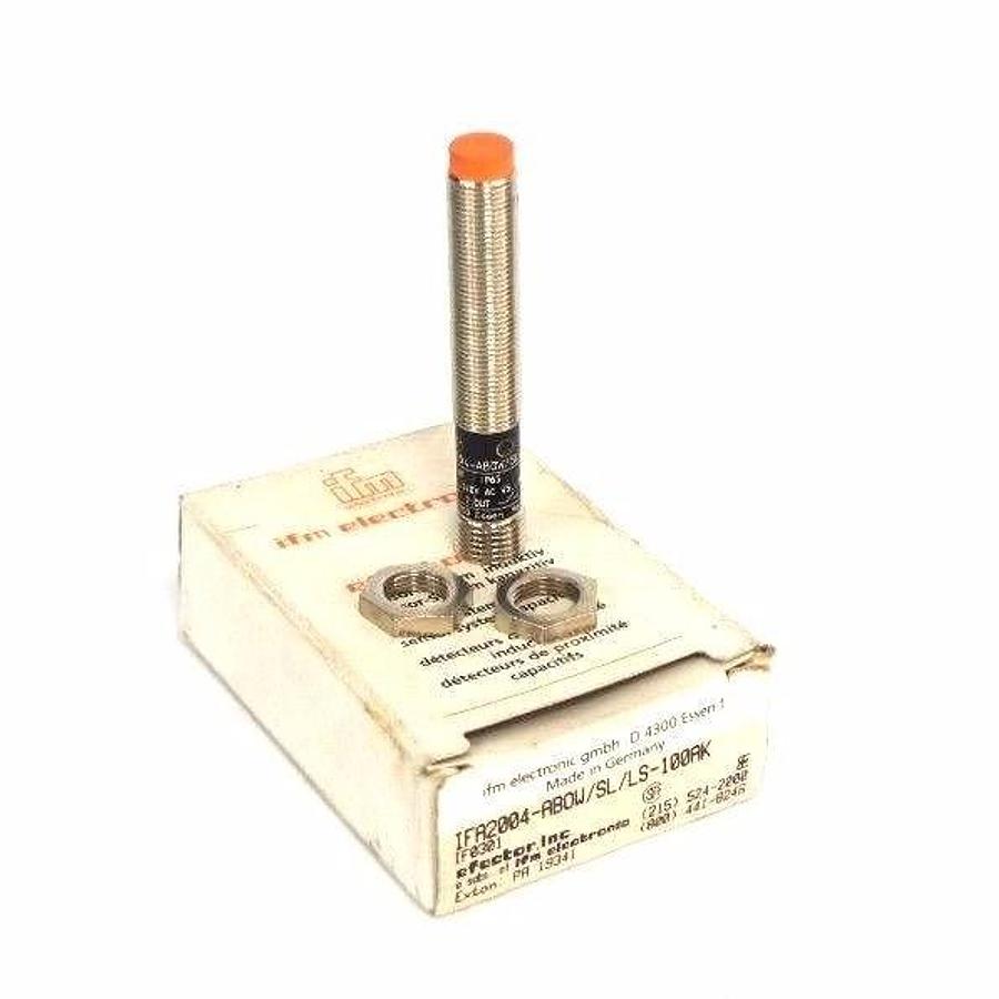 Used NIB IFM EFECTOR IF0301 PROXIMITY SENSOR IFA2004-ABOW/SL/LS-100AK