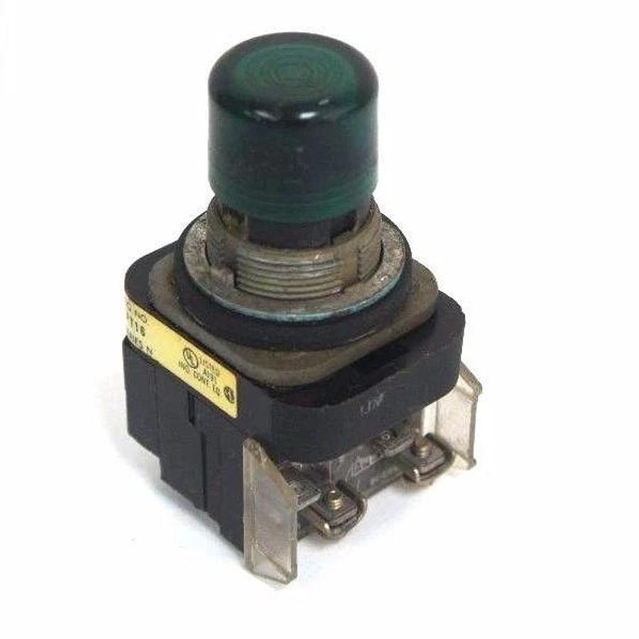 Used ALLEN BRADLEY 800T-PT16 PUSHBUTTON GREEN SER. N, 800TPT16 W/ 120V, 50/60HZ COIL