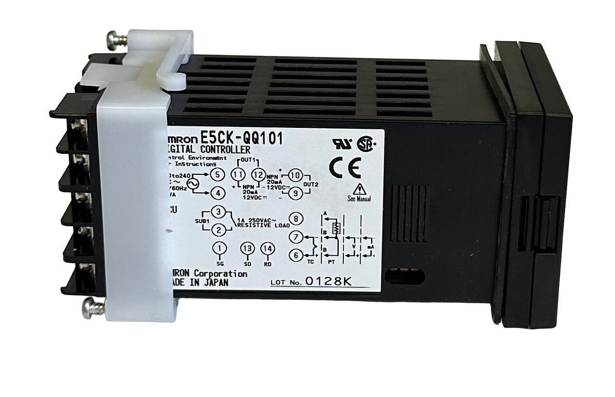 Used NEW OMRON E5CK-QQ101 / E5CKQQ101 DIGITAL CONTROLLER E5CK MULTI-RANGE 100-240VAC