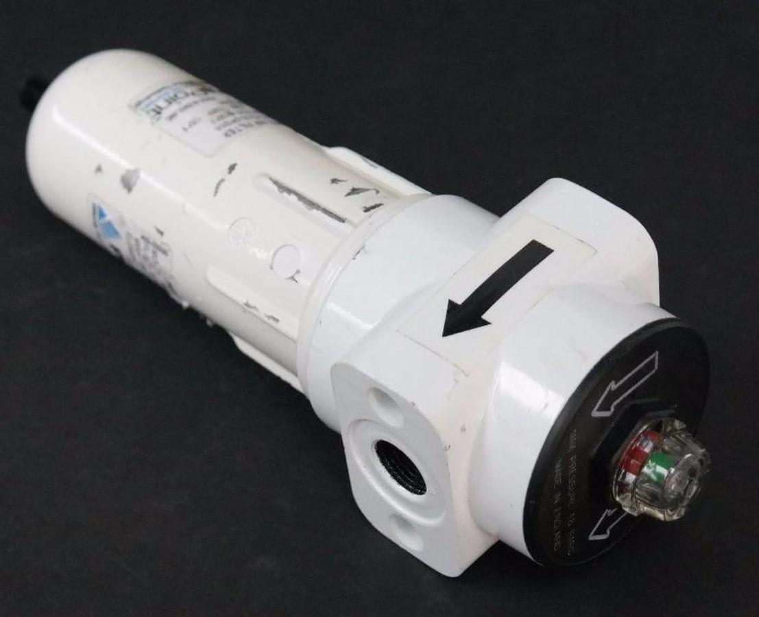 Used NEW PUREPOINT MODEL: F960 F0384-C-FD100-DP101 FILTER ELEMENT: E960-17503-C/RC