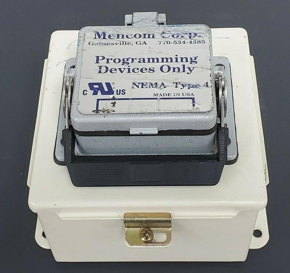 Used MENCOM CORP NEMA TYPE 4 PROGRAMMING PORT W/ 6''x6''x4'' IN. ENCLOSURE