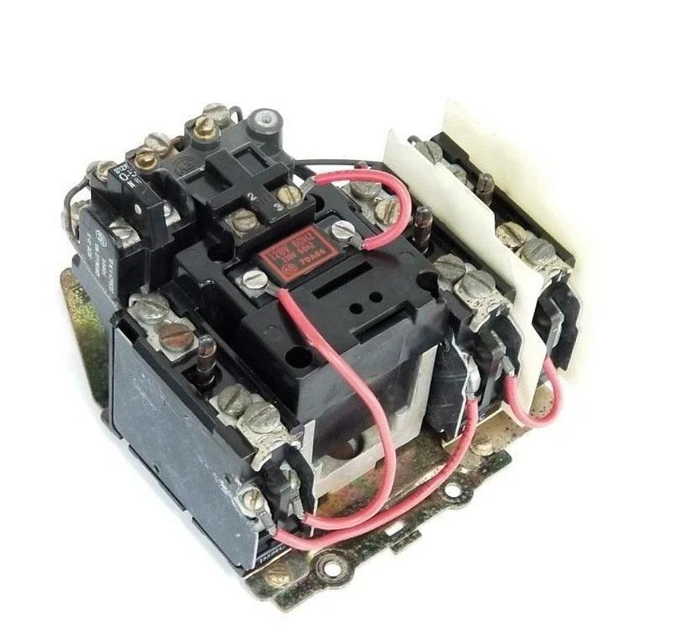 Used ALLEN BRADLEY 709-AOB103 NON-REVERSING STARTER SER. K SIZE: 0 W/ 70A86 COIL