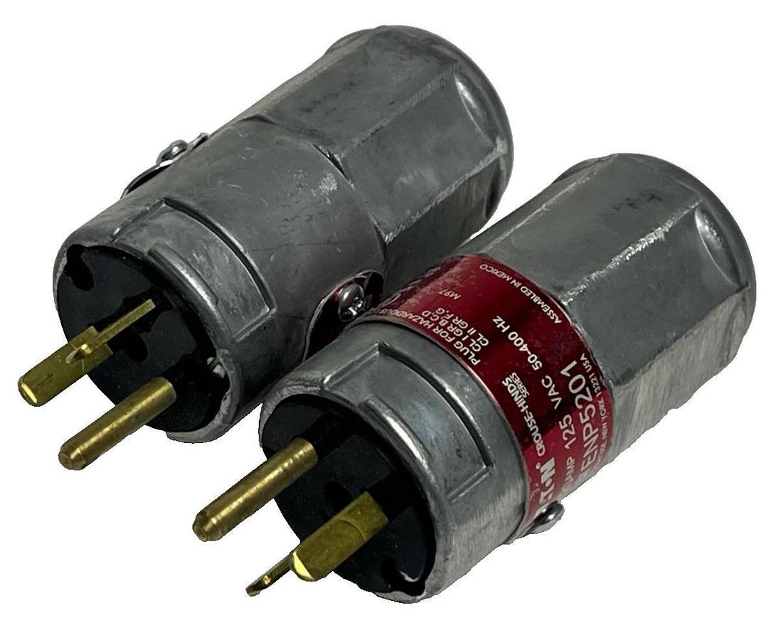 Box of 2 Eaton Crouse-Hinds ENP5201 Ark-Gard 2 Series Plugs | 20A 125V , NSMP