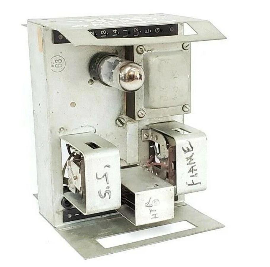 Used HONEYWELL MODEL 1470 COATING FLAME / BURNER CONTROL UNIT 115V, 60CY, 35VA, N70