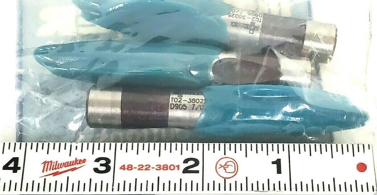 Used LOT OF 3 NEW MOELLER T02-38025 D905 PUNCHES GMSP0238025 DET 905 GMSP0238025905