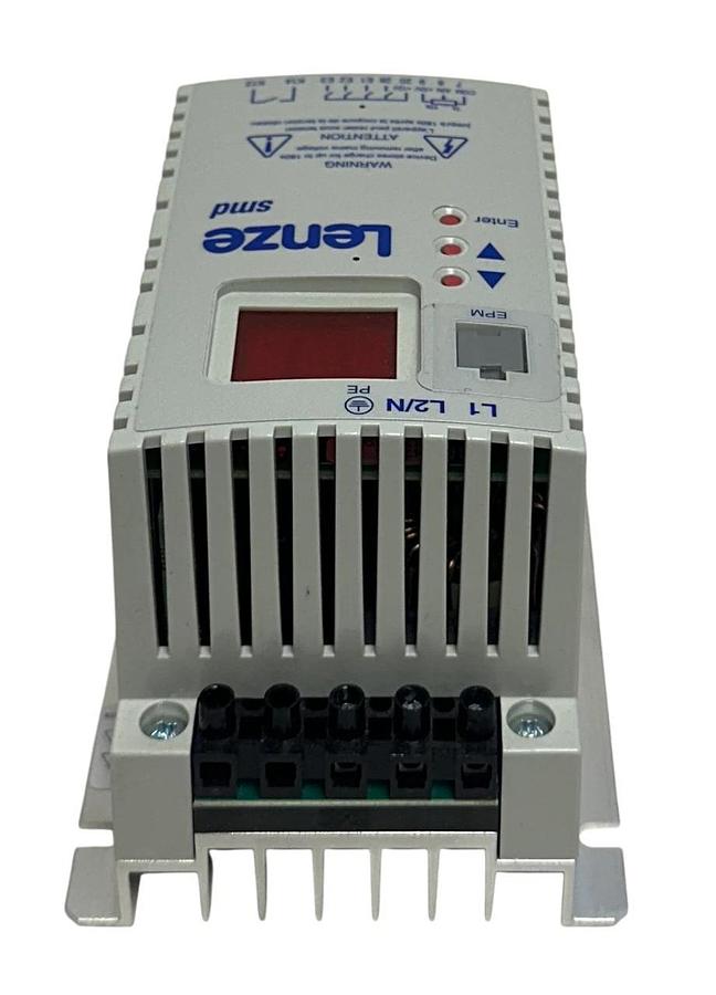 LENZE AC TECH ESMD751X2SFA / 13452276 SMD INVERTER DRIVE 0.75kW/1.0HP NSMP *READ