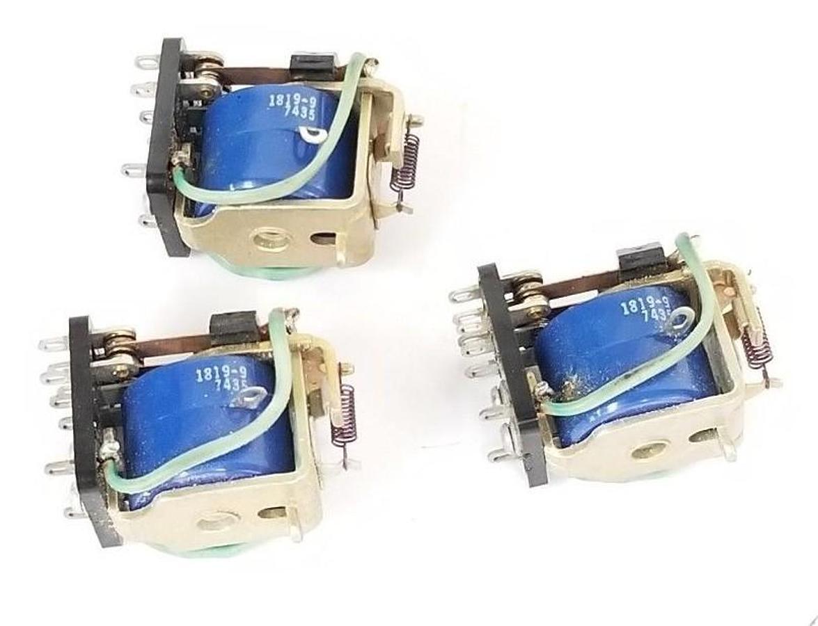 Used LOT OF 3 GENERIC 1819-9 7435 RELAYS 181997435