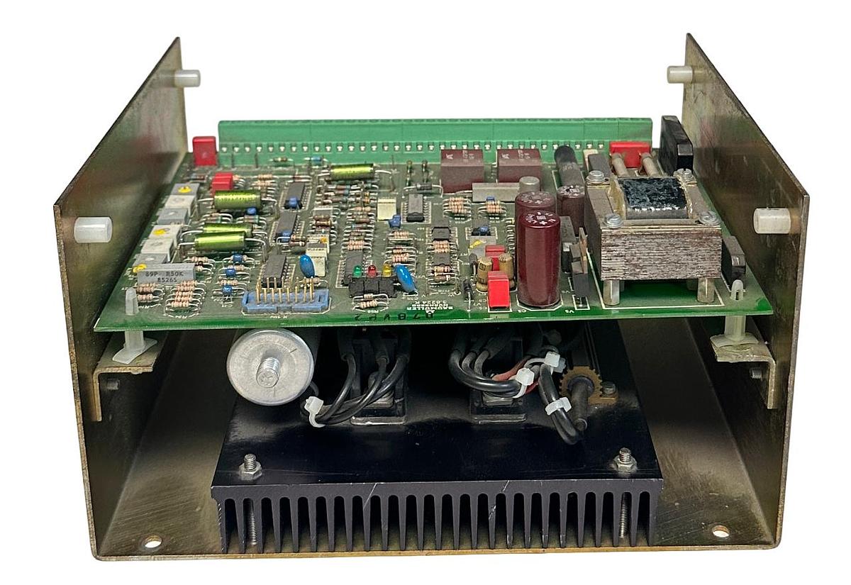 Used HEINRICH BAUMULLER BE 2/25/300/201000000 / 3E0202530201000000 DC DRIVE 380V USNP
