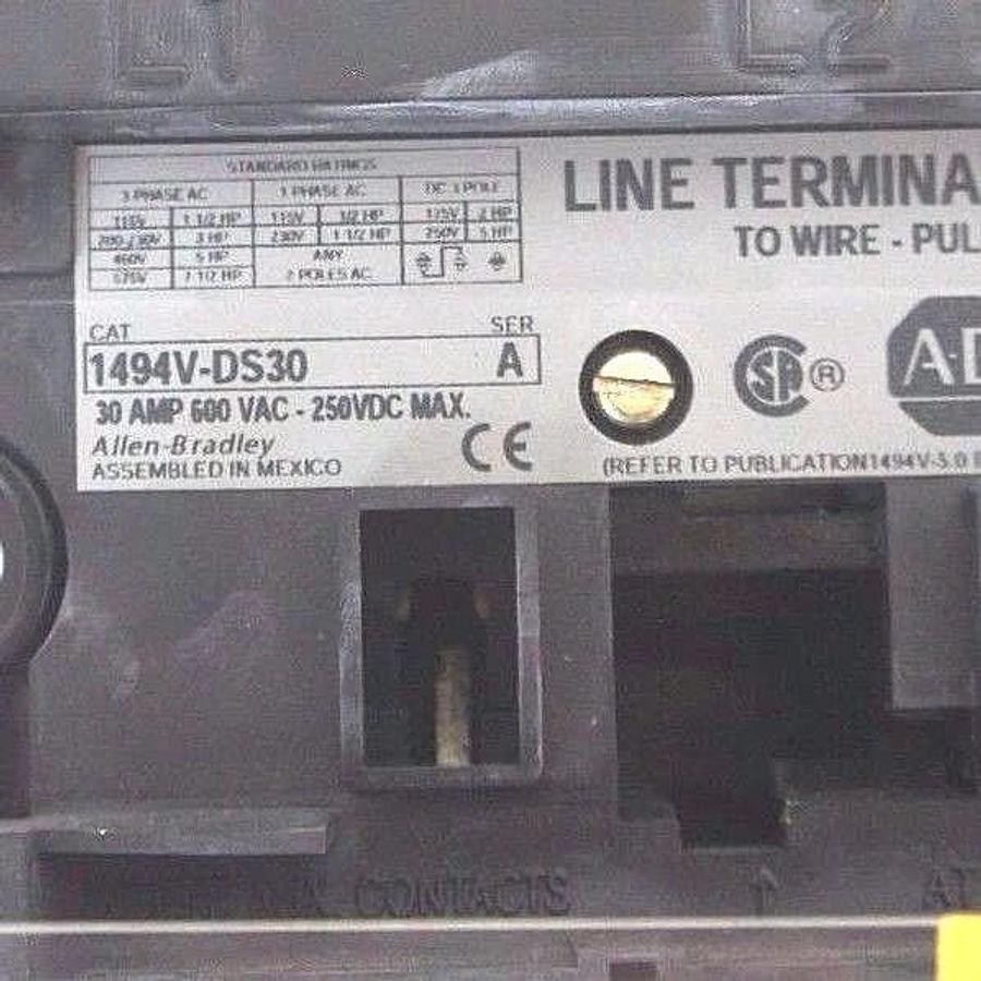 Used ALLEN BRADLEY 1494V-DS30 LINE TERMINAL GUARD RIGHT HAND SER. A W/ ON/OFF SWITCH