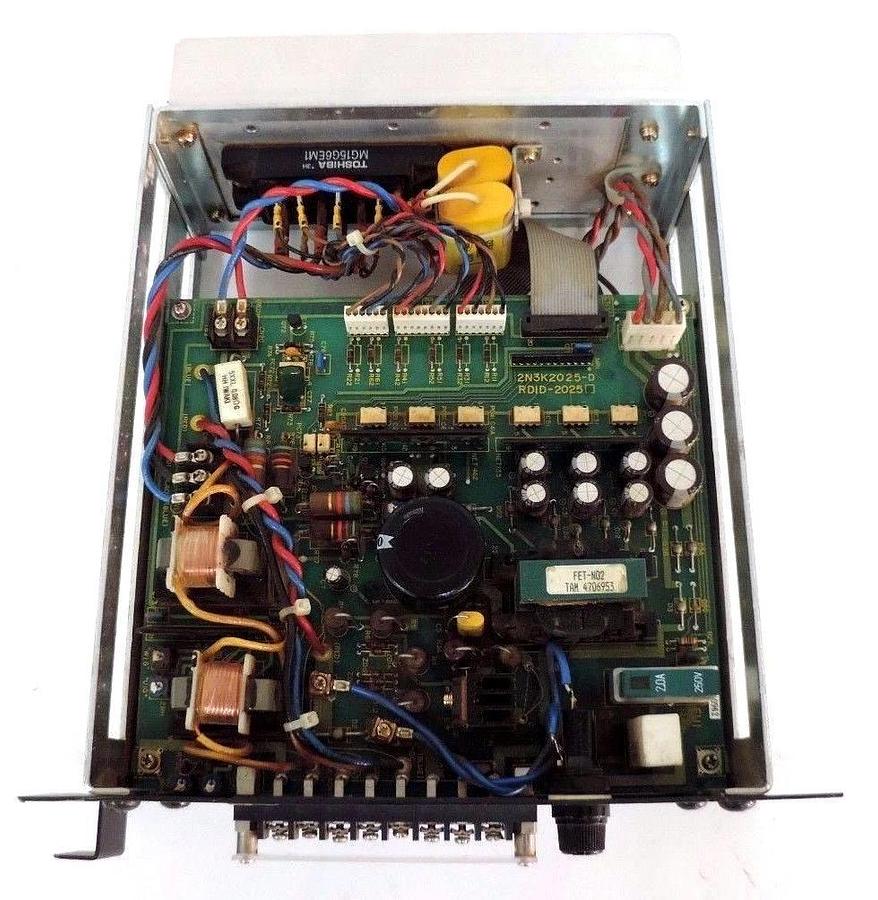 Used TOSHIBA RA DRIVER RAD12-2009S DRIVE 200/220VAC 50/60HZ MOTOR RA12M-500W
