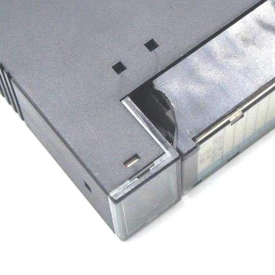 Used LOT OF 2 GE FANUC IC693MDL646B INPUT MODULE 24VDC 16PT POS/NEG FAST MINOR CHIPS