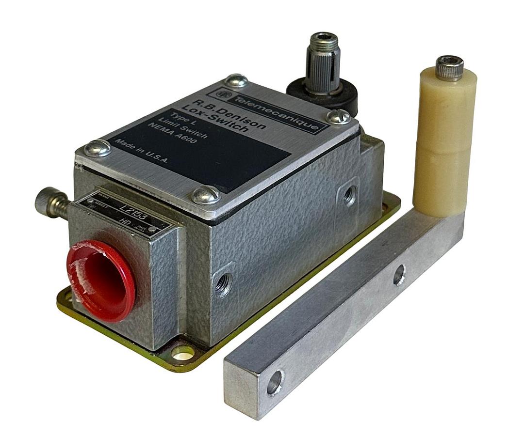 Used NEW TELEMECANIQUE L2153 SERIES F Type L LIMIT SWITCH R.B.Denison Lox-Switch HD