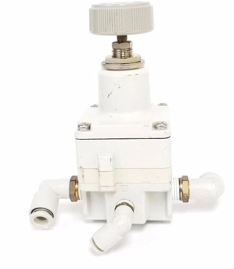 Used SMC IR2010-02 PRECISION REGULATOR 0.005-0.4 MPa IR201002