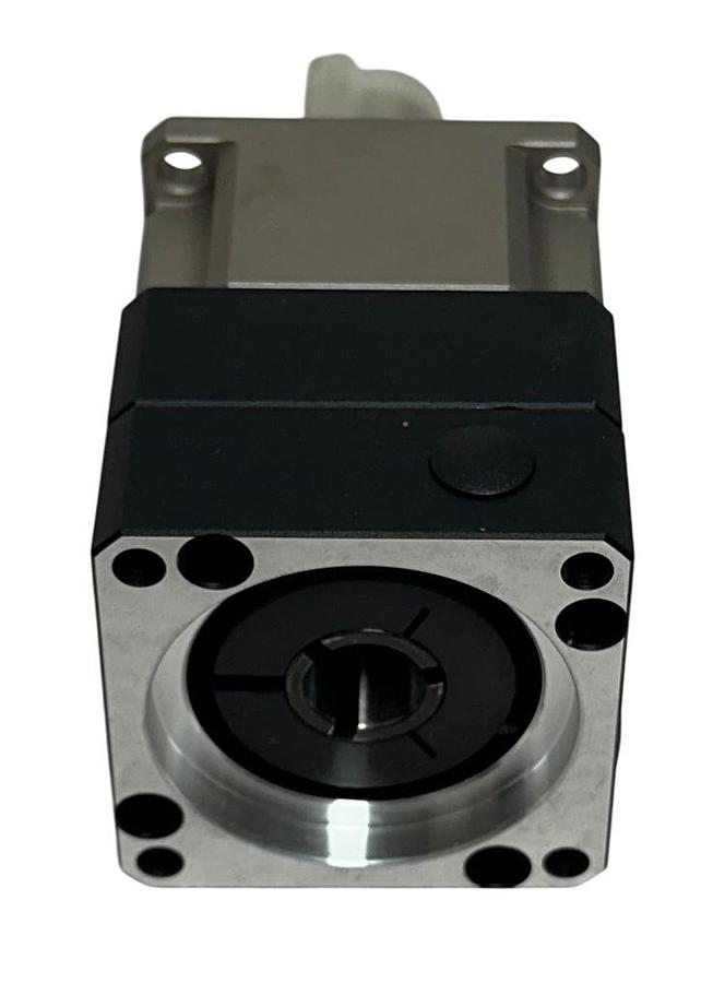 Used A+ GEAR HEAD AGX60-10 / AGX6010 GEAR REDUCER 10:1 RATIO FOR HC-KFS43 NSMP