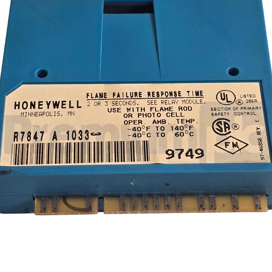 Used Honeywell R7847A1033 7800 Series Rectification Flame Amplifier R7847 A 1033 USPI