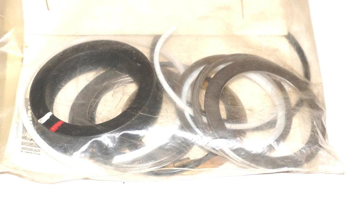 Used NEW HANNA KIT NO. X-H-3 706-00065-173 POWR-REPLACEMENT ROD PACKING KIT
