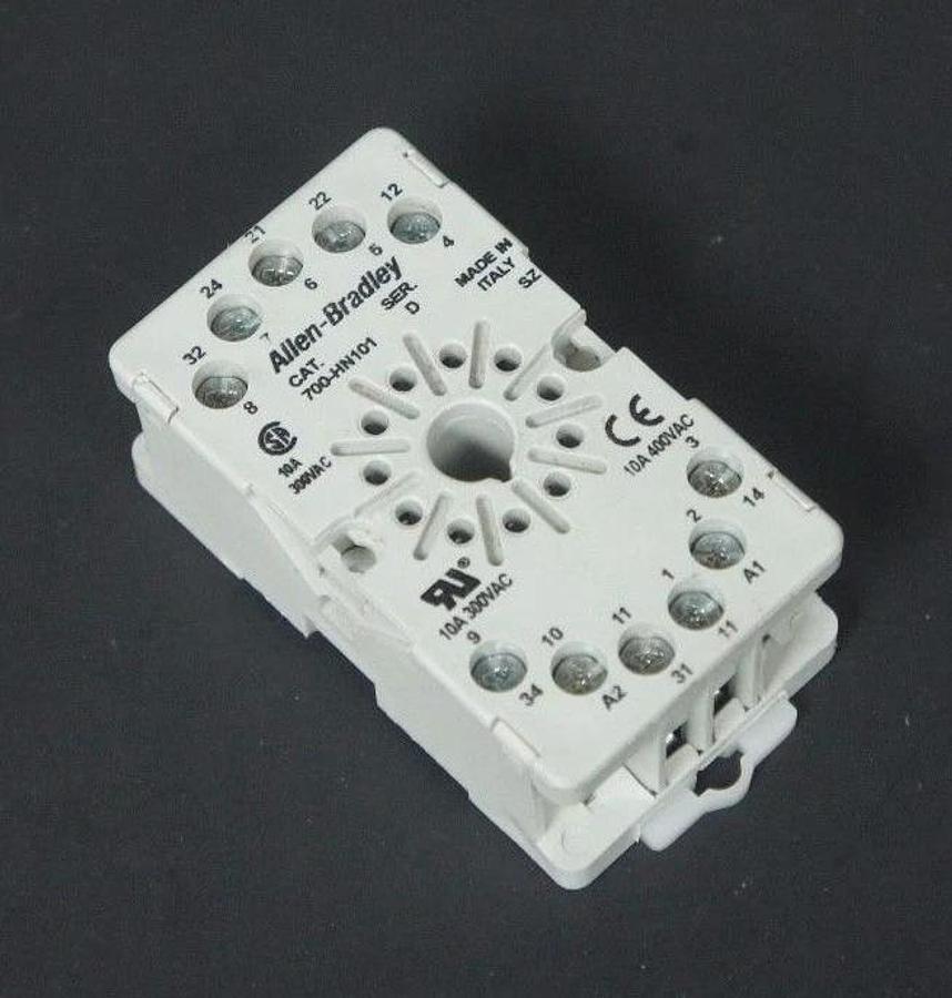 Used ALLEN BRADLEY 700-HN101 SER. D RELAY SOCKET 700HN101, 11-PIN, 10A, 300VAC