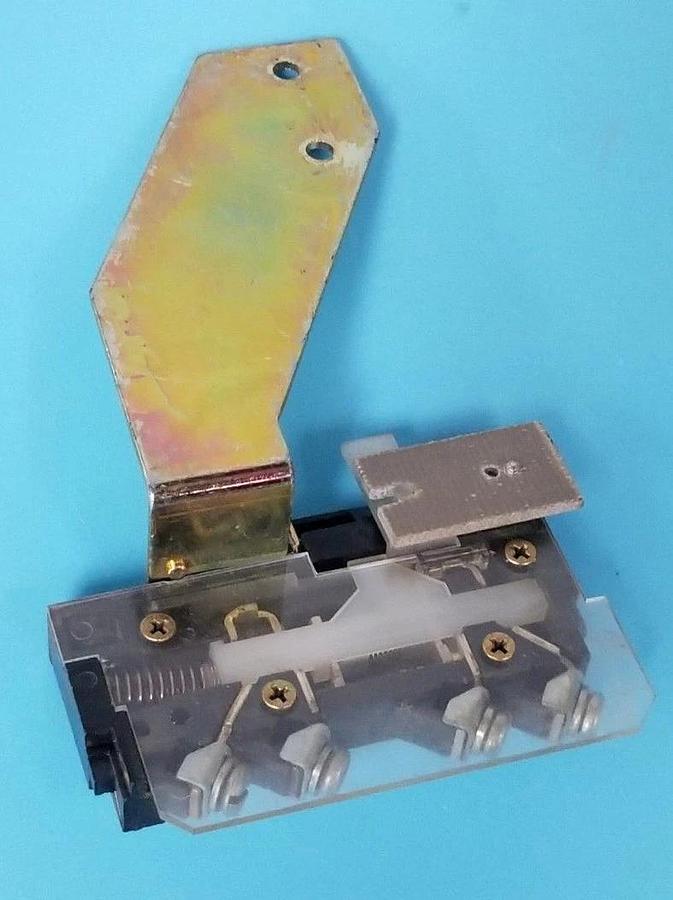 Used I-T-E SC 12 INTERLOCK SWITCH SC12, 600 VAC. MAX.