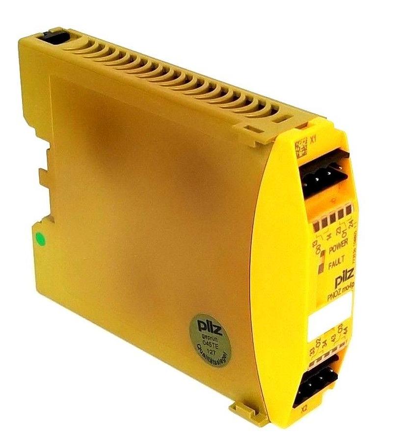 Used PILZ PNOZ-MO4P SAFETY RELAY EXPANSION MODULE PNOZMO4P