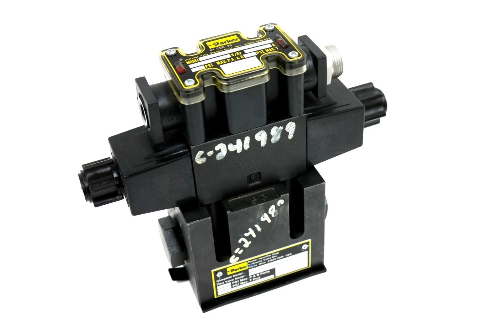 Used NEW PARKER D31VW1D4NYCF56 75 DIRECTIONAL VALVE PILOT VALVE D1VW20DNYCF56 75