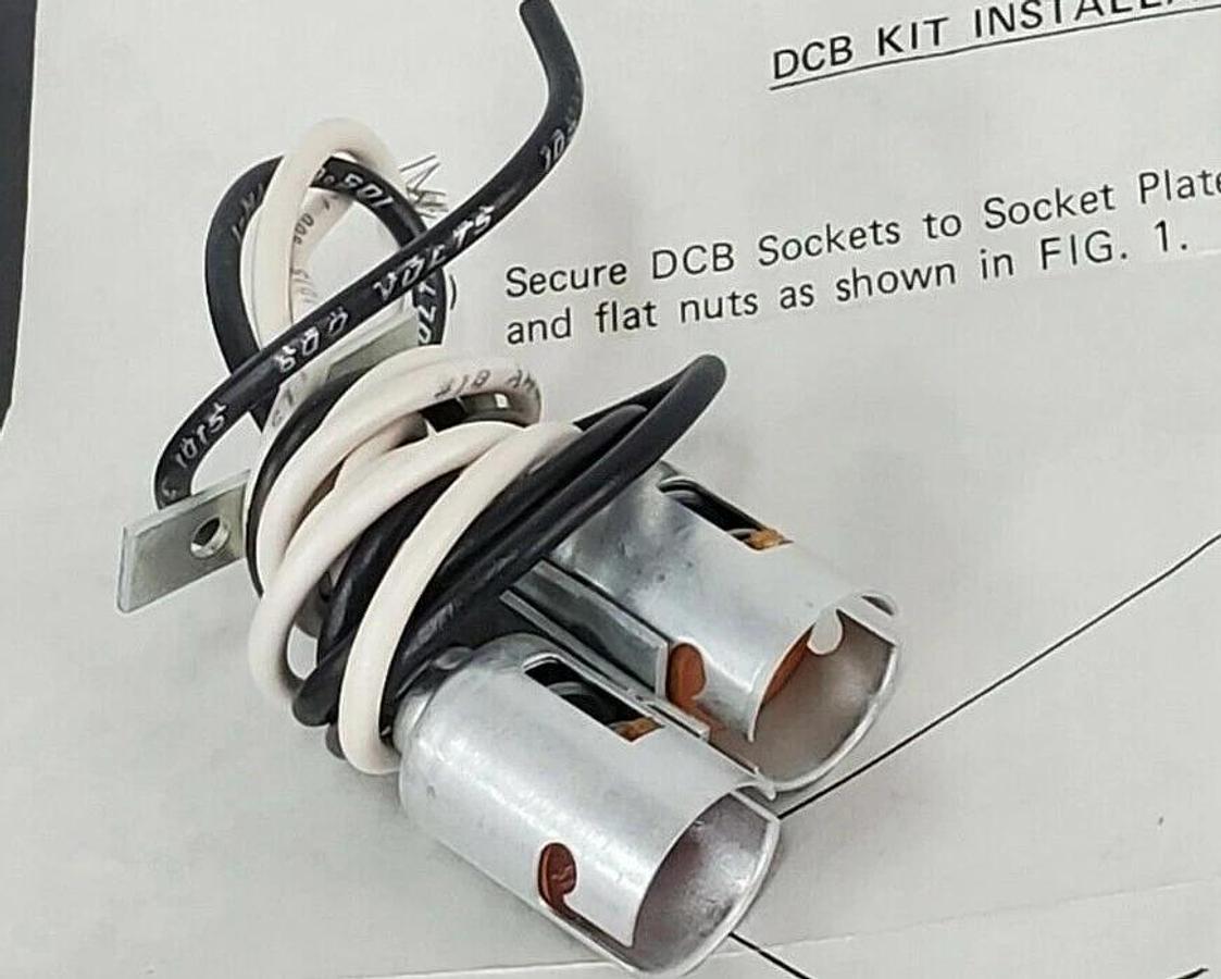 LOT OF 2 NEW PRESCOLITE TM FIXTURE FITTINGS WITH INCOMPLETE DCB SOCKET KIT
