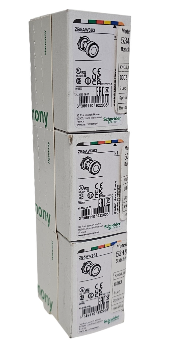 LOT OF 3 NIB SCHNEIDER ELECTRIC ZB5AW363 ILLUMINATED PUSH BUTTONS BLUE
