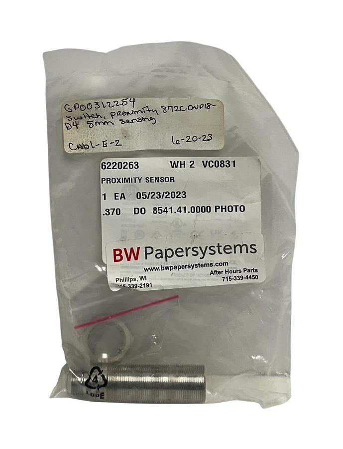 Used ALLEN BRADLEY 872C-D5NP18-D4 /F BULLETIN 872C INDUCTIVE PROXIMITY SENSOR NSFS
