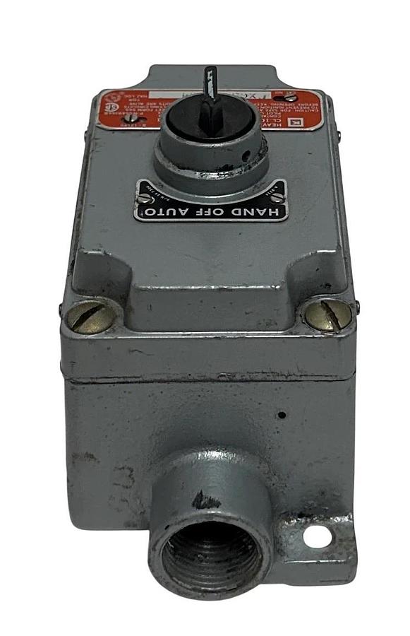 Used KILLARK XCS-0S3C4 / XCS0S3C4 HEAVY-DUTY CONTROL STATION HAND/OFF/AUTO 3POS USNP