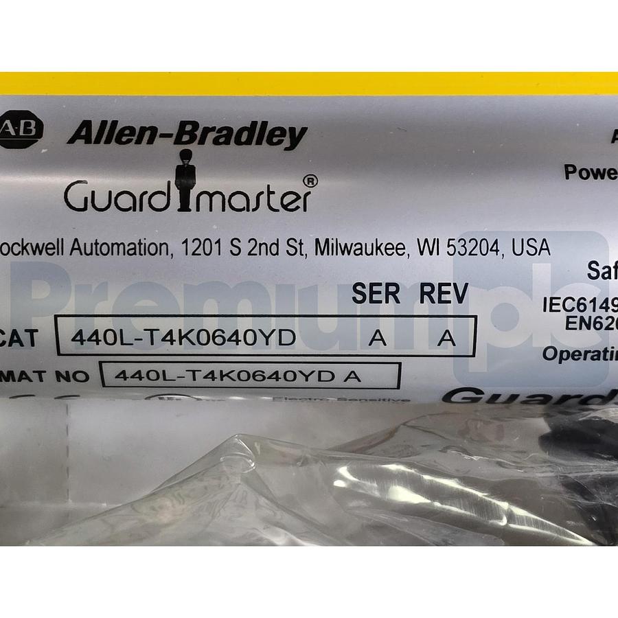 Used Allen-Bradley 440L-T4K0640YD /A GuardShield Light Curtain Transmitter 640mm NSMP
