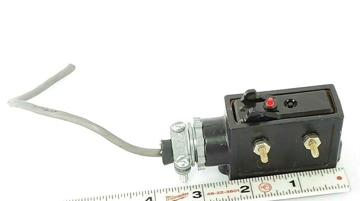 Used ENERPAC IC-80 LIMIT SWITCH IC80 W/OUT ROLLER