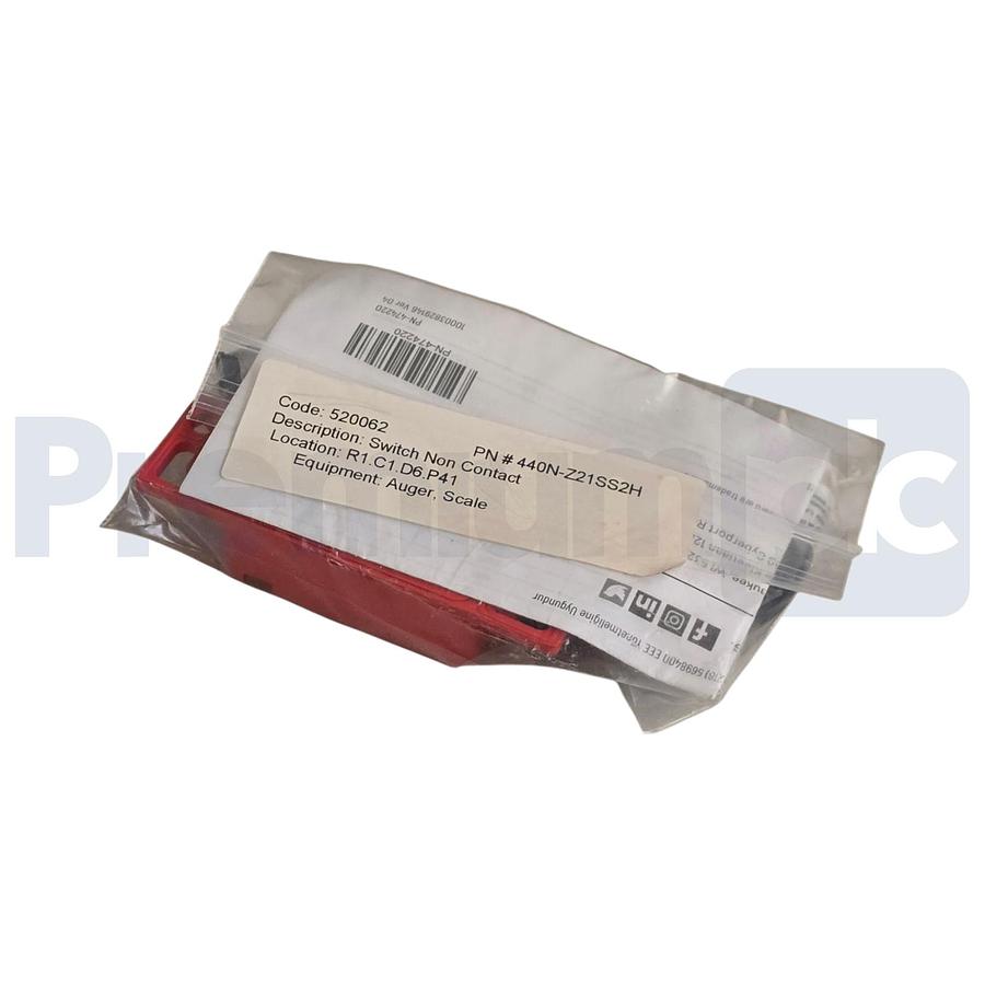 Used Surplus Allen Bradley 440N-Z21SS2H /B SensaGuard Non-Contact Safety Switch NSNP
