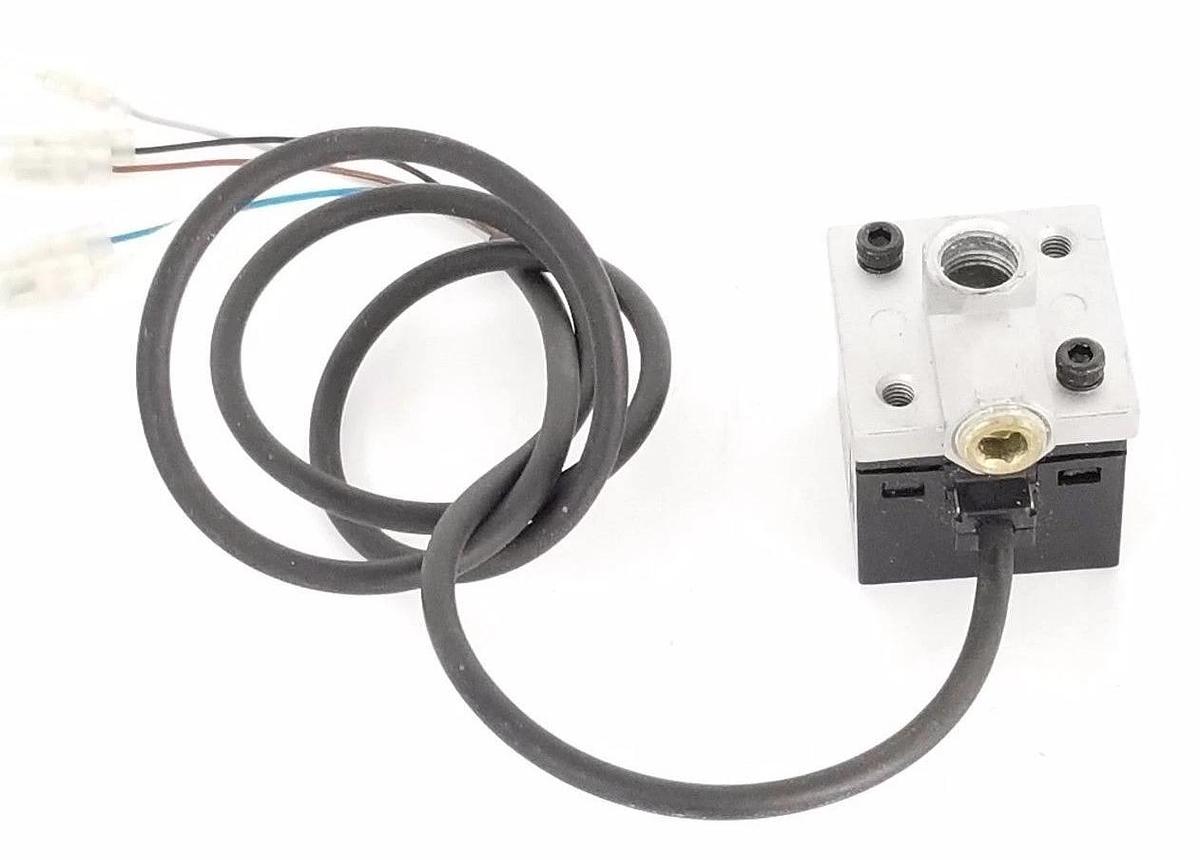 Used SUNX DP2-20 DIGITAL PRESSURE SENSOR DP220, 12 TO 24V DC