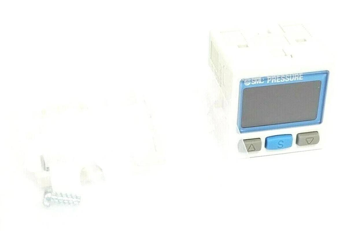 Used NIB SMC ZSE30AF-01-N-MLB PRESSURE SWITCH ZSE30AF01NMLB