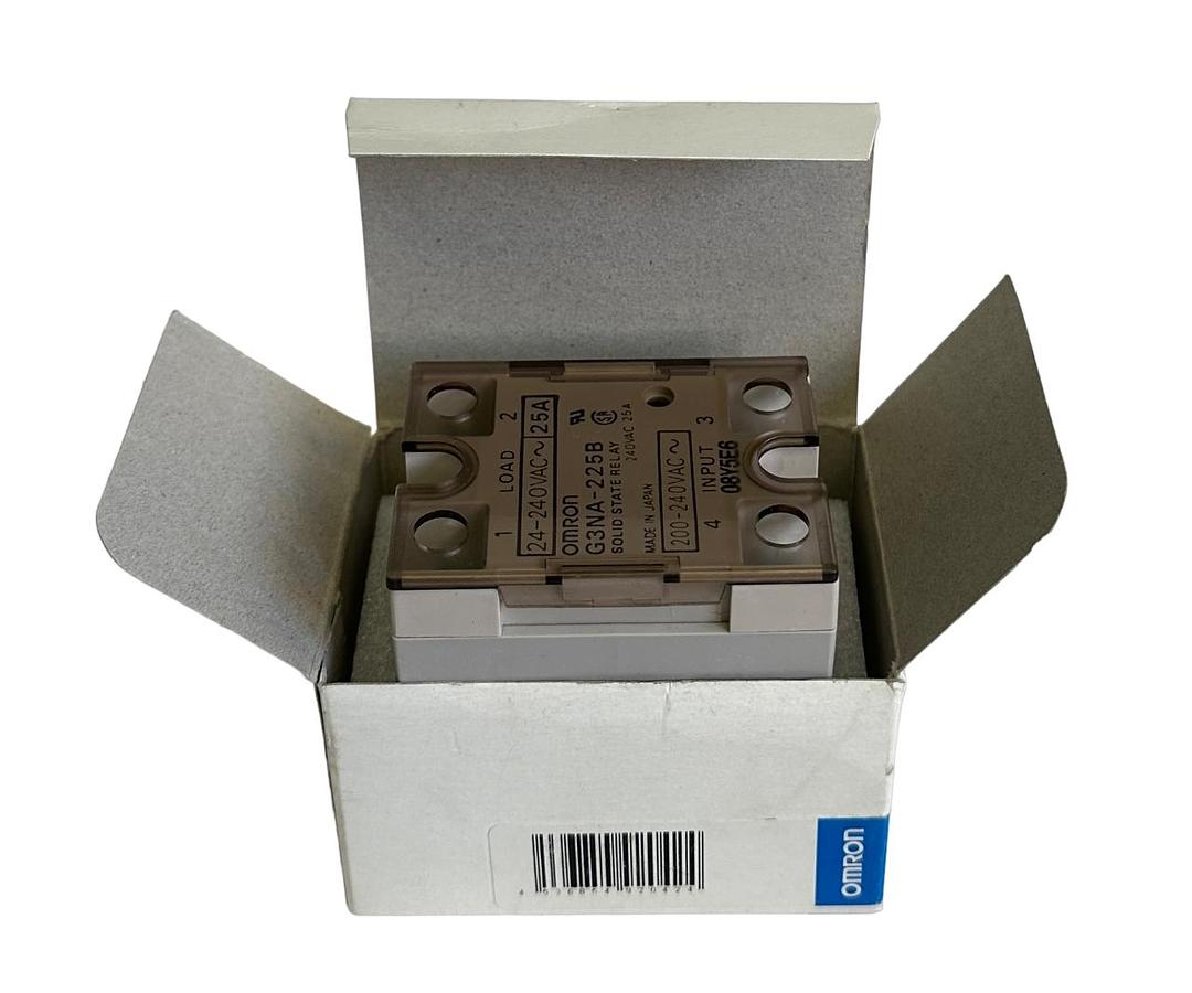 Used NEW OMRON G3NA-225B / G3NA225B SOLID STATE RELAY 200-240Vac 25A 50-60Hz