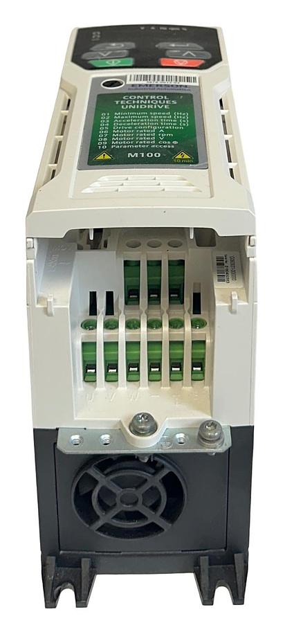 Used EMERSON CONTROL TECHNIQUES M100-021 00042 A / M100 UNIDRIVE 1HP 100-120V IN USNP