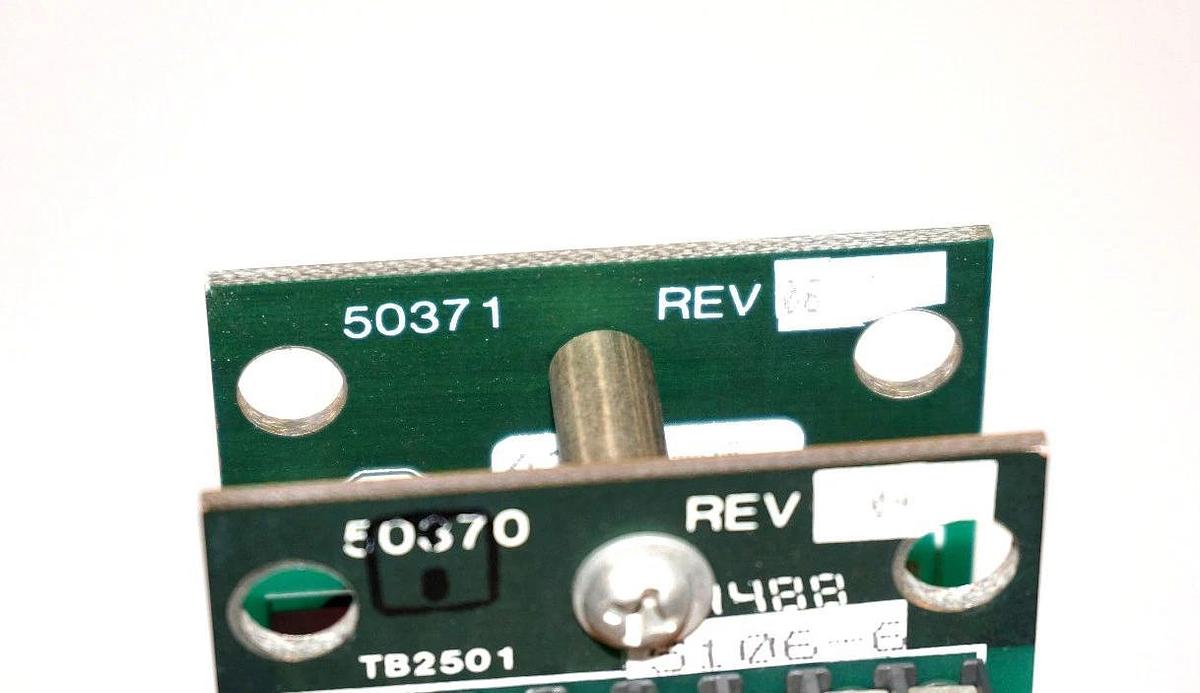 Used ALLEN BRADLEY 1334-MOD-C2 FREQUENCY OUTPUT BOARD 1334MODC2, 50370, 50371