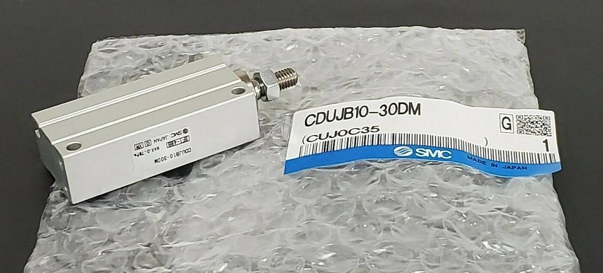 NEW SMC CDUJB10-30DM PNEUMATIC CYLINDER, 0.7MPa, 3F1-48B, CUJ0C35, CDUJB1030DM