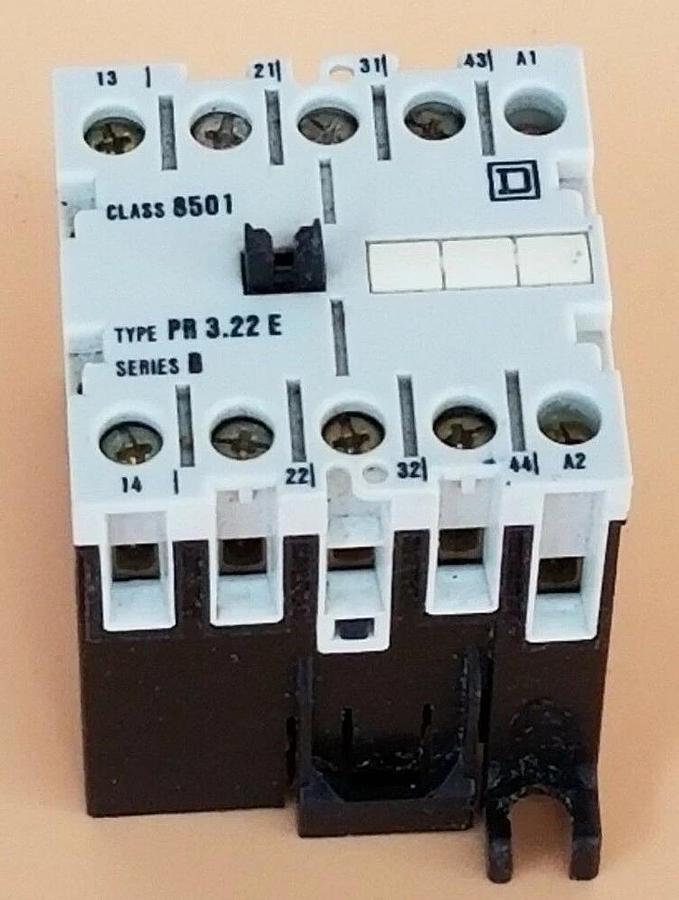 Used SQUARE D 8501-PR3.22-E RELAY, 4 POLE 300VAC, SER. B, 110/120V 50-60HZ
