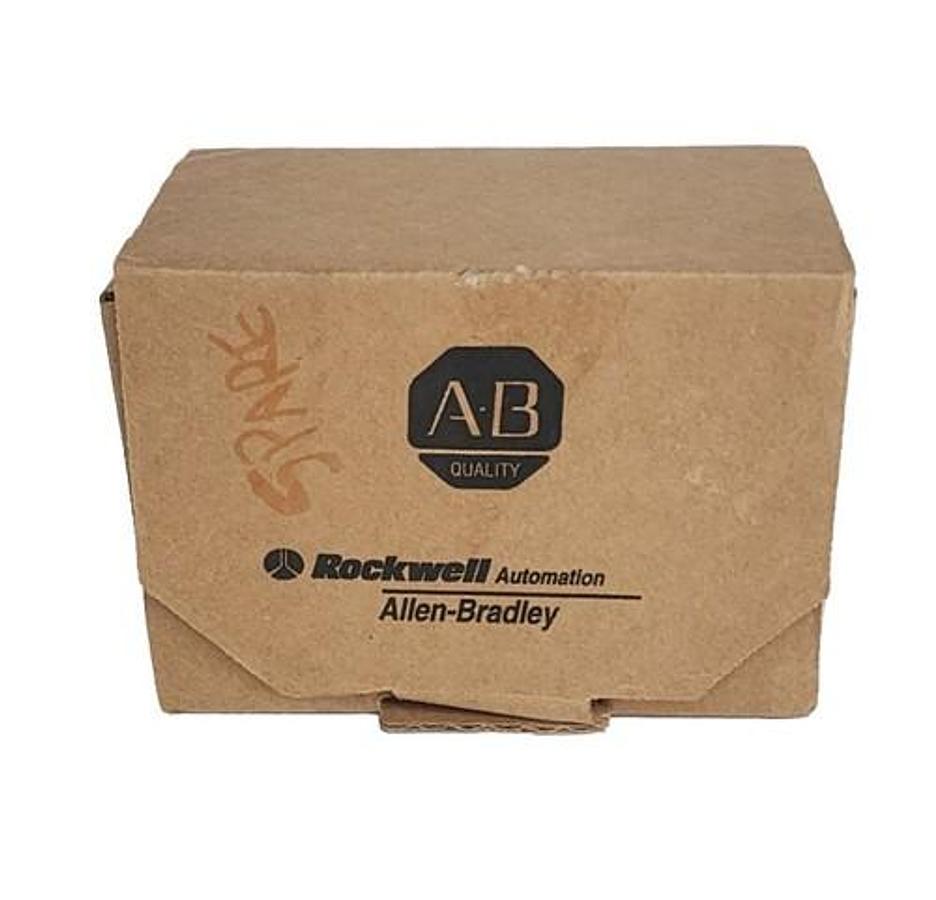 NIB ALLEN BRADLEY 1492-IFM40F 40 POINT INTERFACE MODULE SER. C