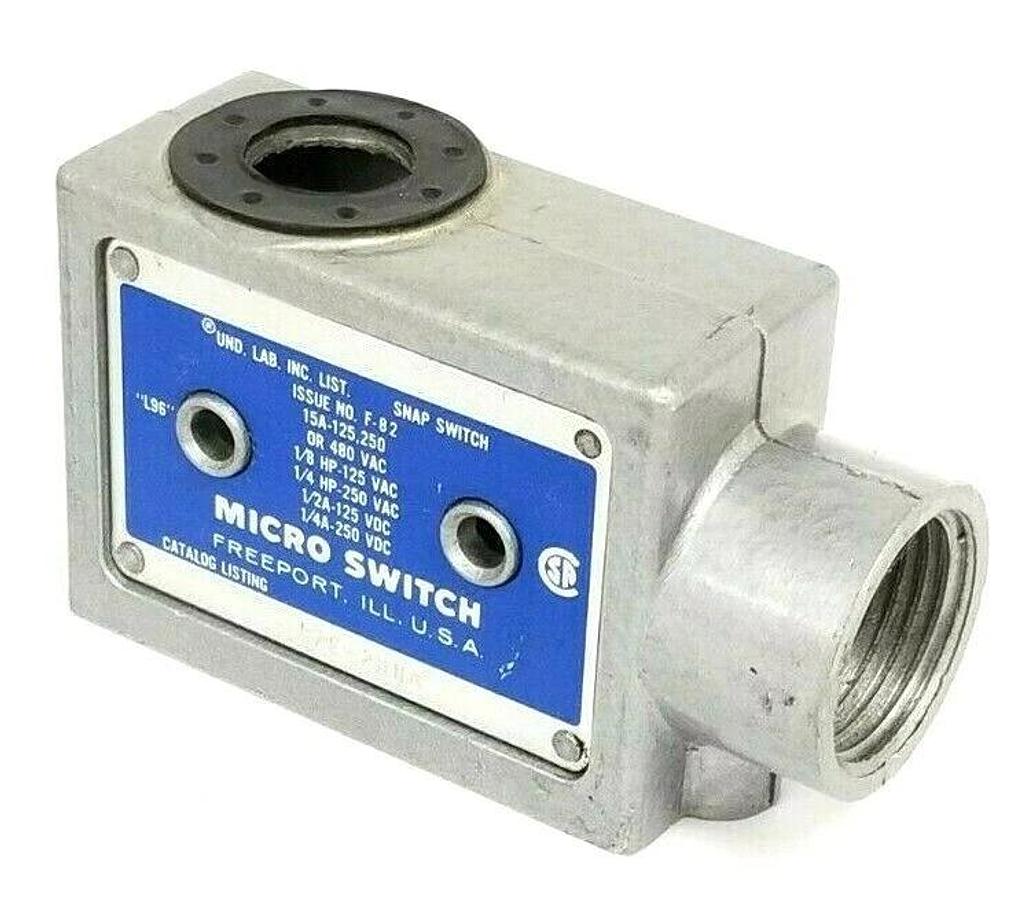 Used HONEYWELL MICRO SWITCH BZE-2RN4 SNAP SWITCH HOUSING BZE2RN4
