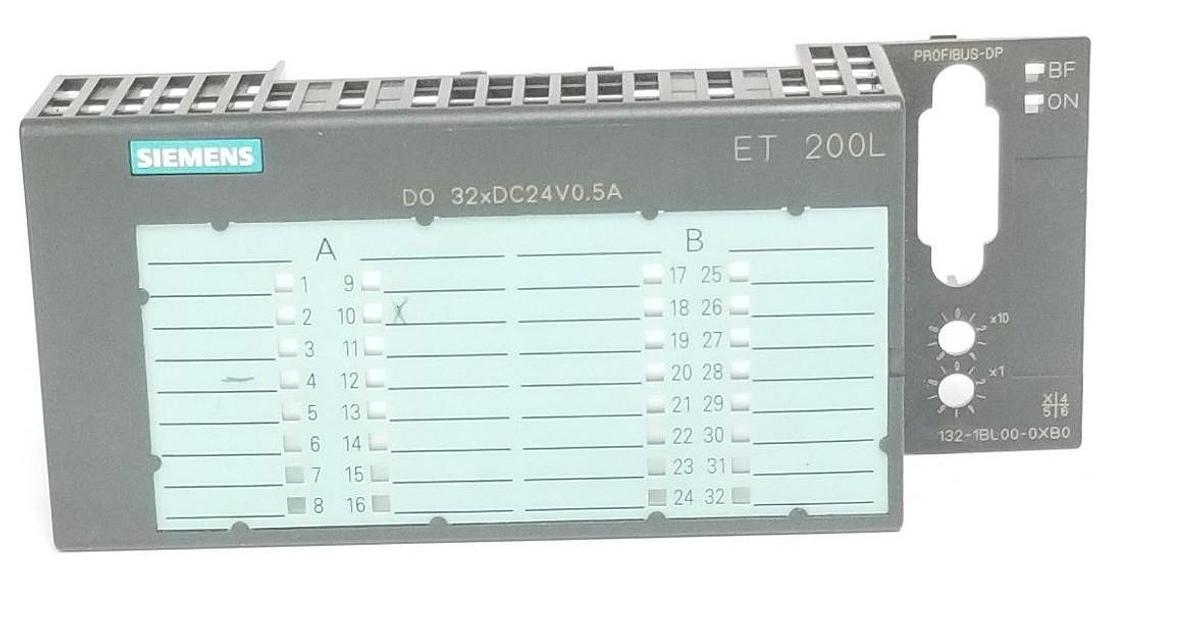 Used SIEMENS 6ES7 132-1BL00-0XB0 DIGITAL OUTPUT MODULE FRONT COVER PLATE 1321BL000XB0