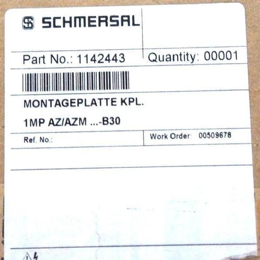 Used NIB SCHMERSAL 1142443 MOUNTING PLATE 1MP AZ/AZM...-B30 MONTAGEPLATTE KPL.