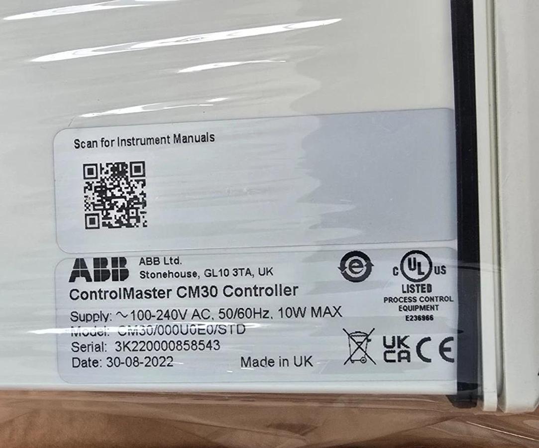 ABB ControlMaster CM30 PID Process Controller CM30/000U0E0/STD 1/4 DIN Loop NSMP