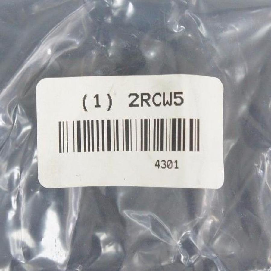 LOT OF 8 NEW GENERIC 2RCW5 INSIDE CORNER BRACKET, 4 HOLE