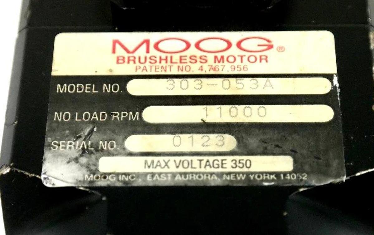 Used MOOG 303-053A SERVO MOTOR 11000 RPM 303053A WITH 24 VDC .33A BRAKE